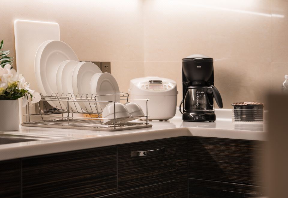 豪華精品大床房|180度城央景觀|洗衣乾衣機|全功能廚房