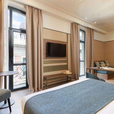 Premium Room Medinaceli Promo Code