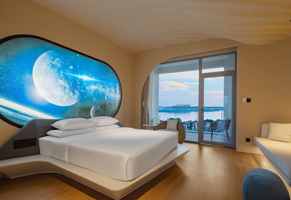 Wuhan Chengjian Senbo Nature Park & Resort HotelDeluxe Family-themed Nonsmoking Room