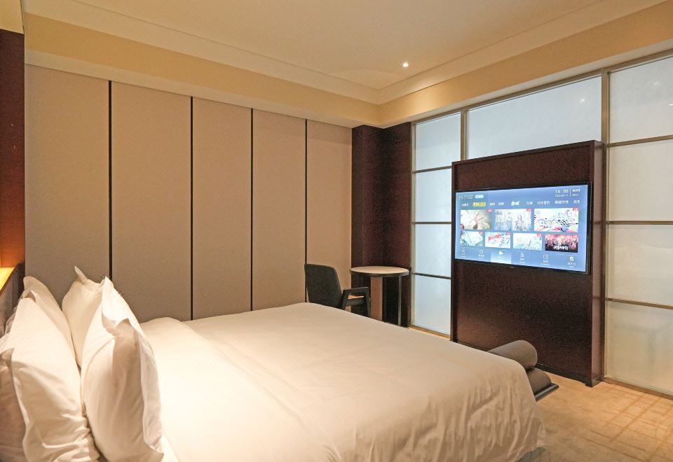 豪华套房（零压床垫+鹅绒枕+小冰箱）