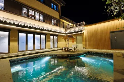 Huansen GuanZhi Hotel, North Slope Distribution Center of Changbai Mountain  호텔