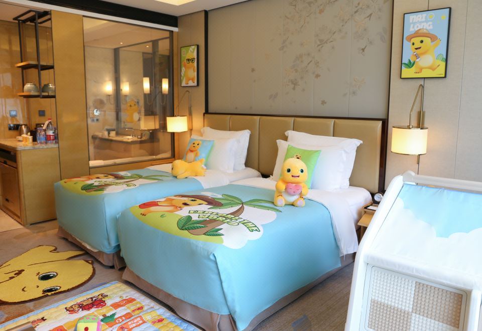 奶龙主题家庭连通房