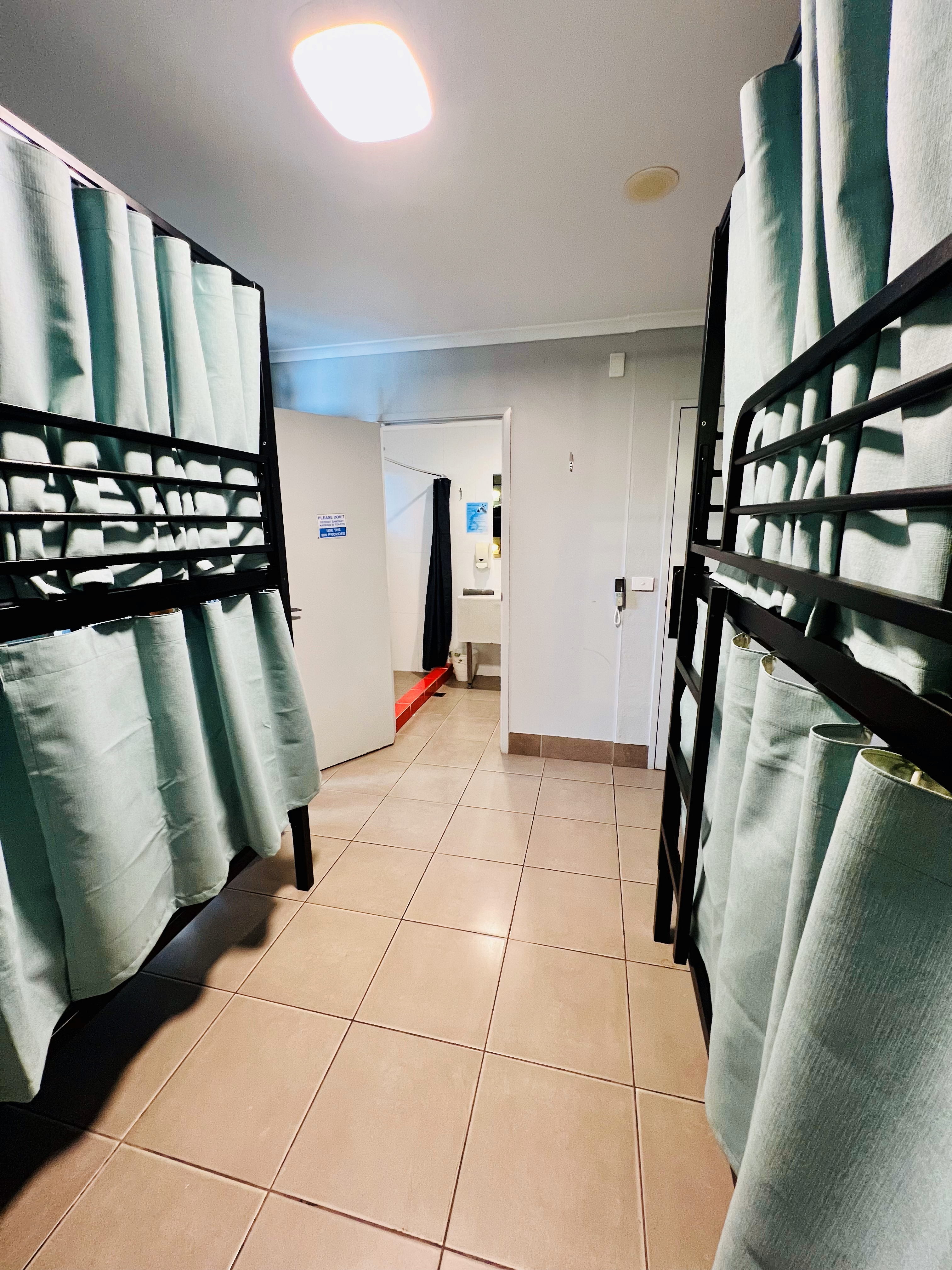 4 Bed Privacy Share + Ensuite