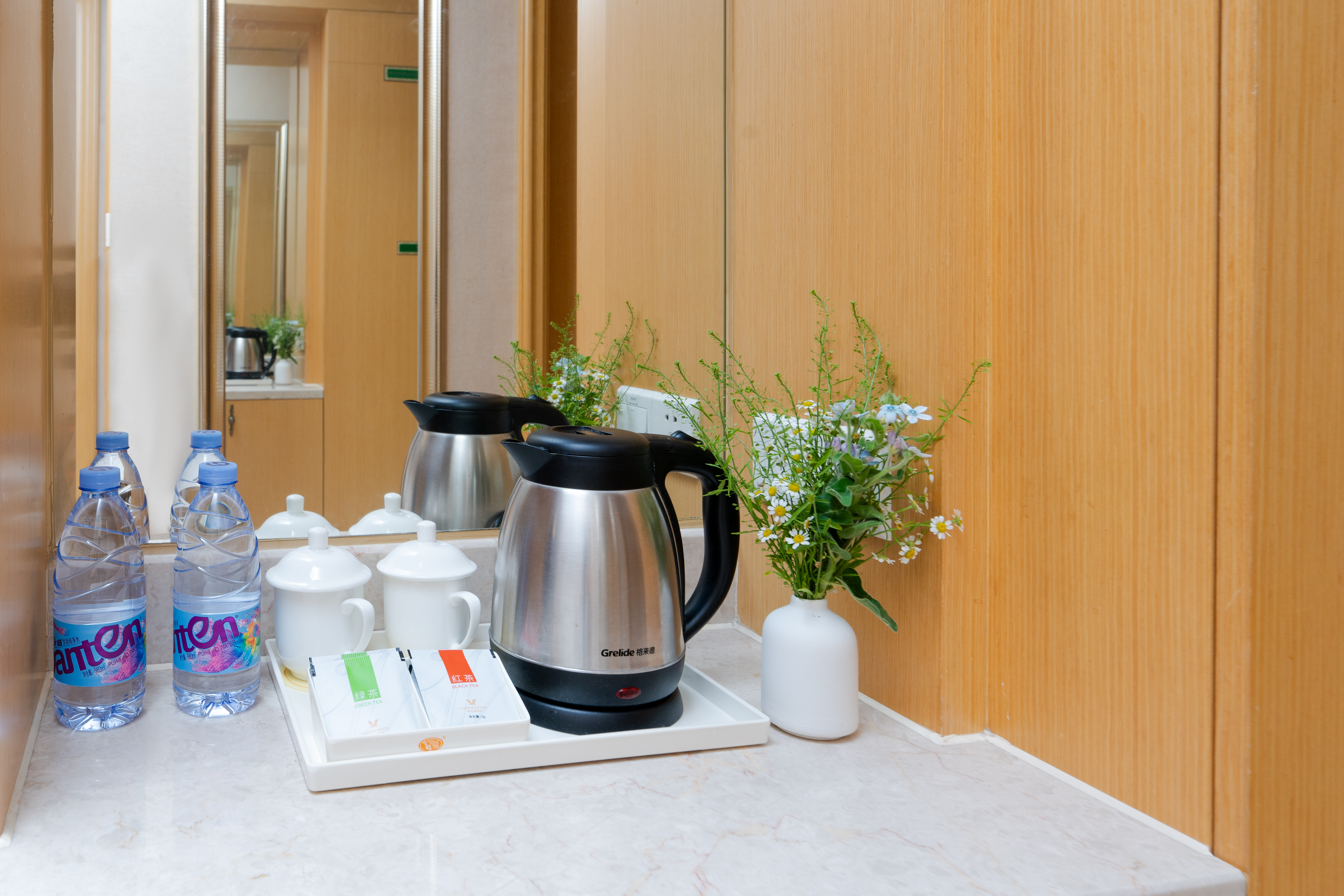 标准双床房（空间宽敞+欧式主题）