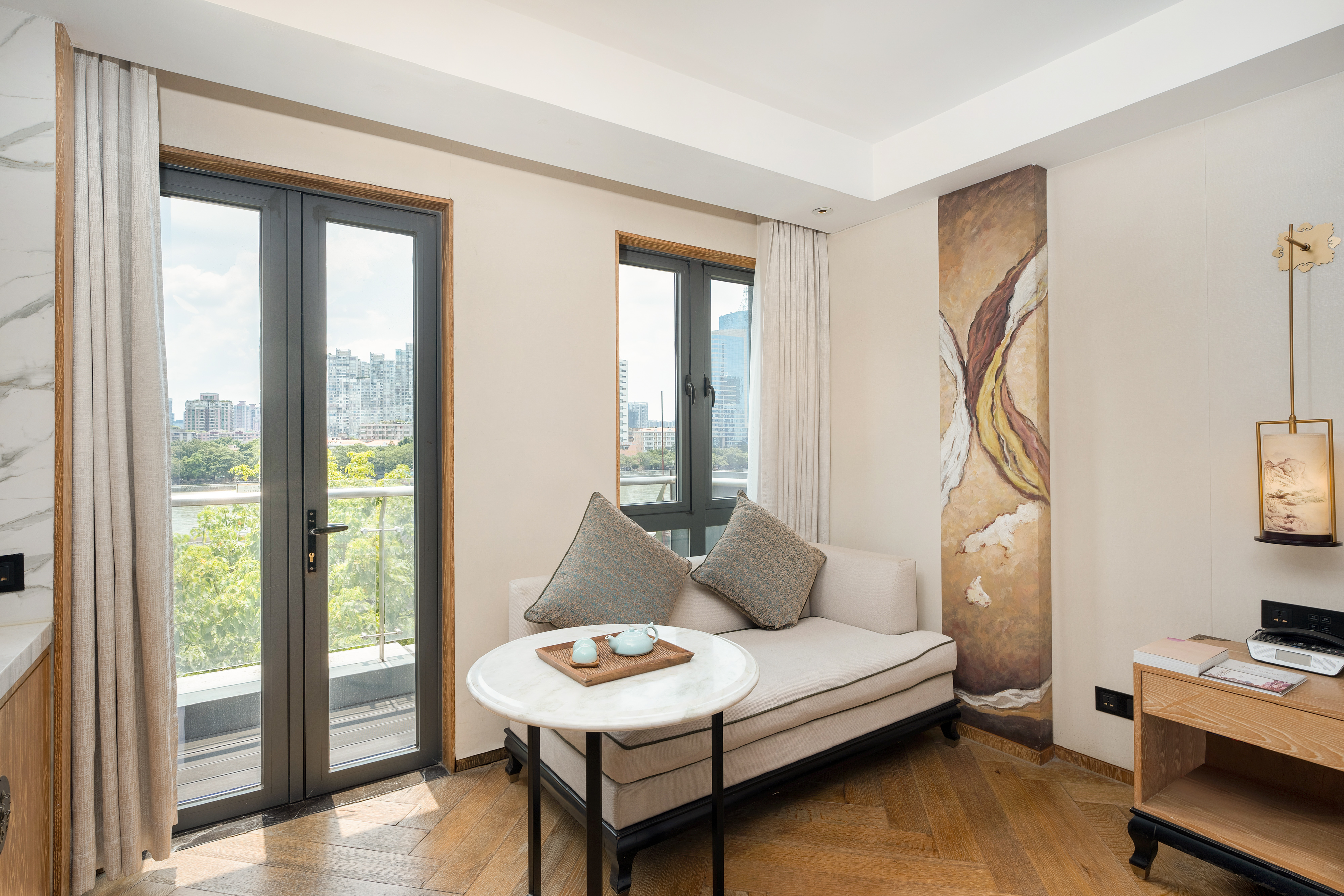 花殿·城景大床房（疗愈高奢洗护品+观景浴缸）