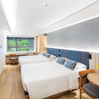 (Newly Renovated) Premier Mountain View Room (2 Double Beds With Kitchenware) (Cleaning Service Once A Week)