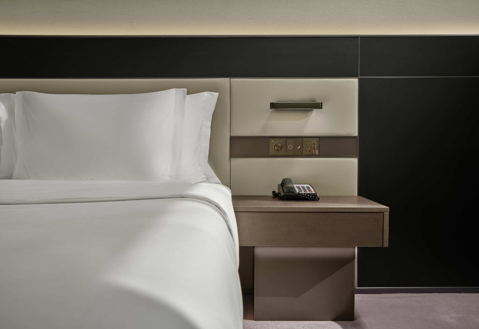 高级大床房（高楼层）