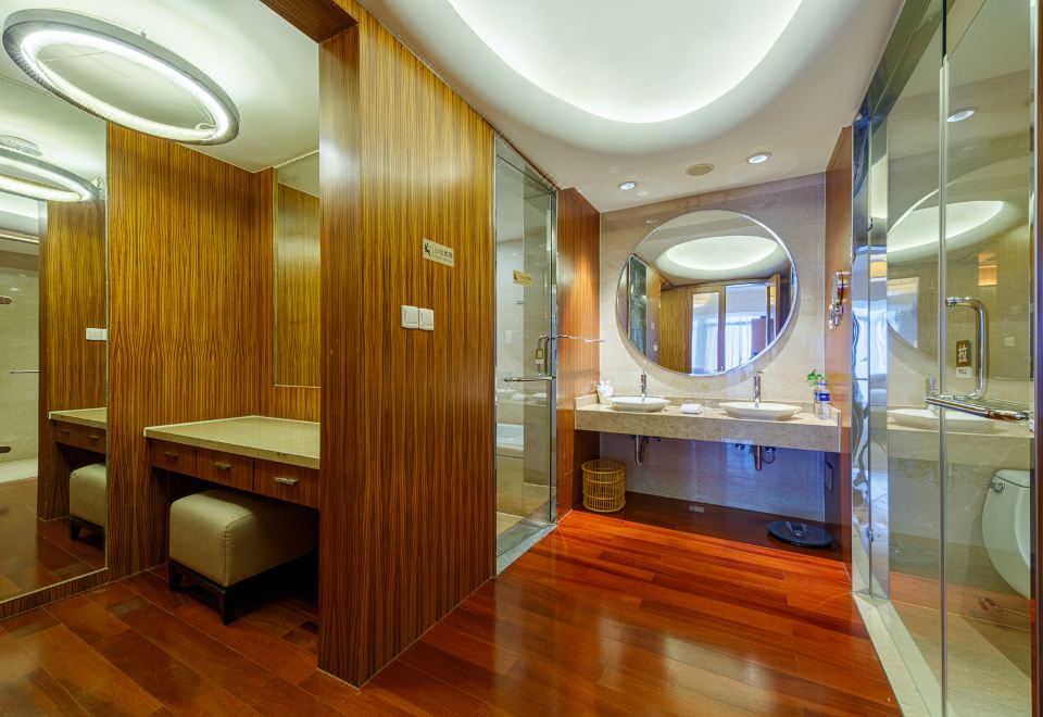 貴賓樓·江濱水榭套房