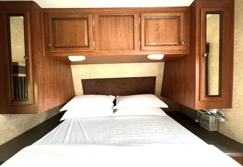 Shanshui Villa HotelLijiang Rustic Luxury | American Jack RV