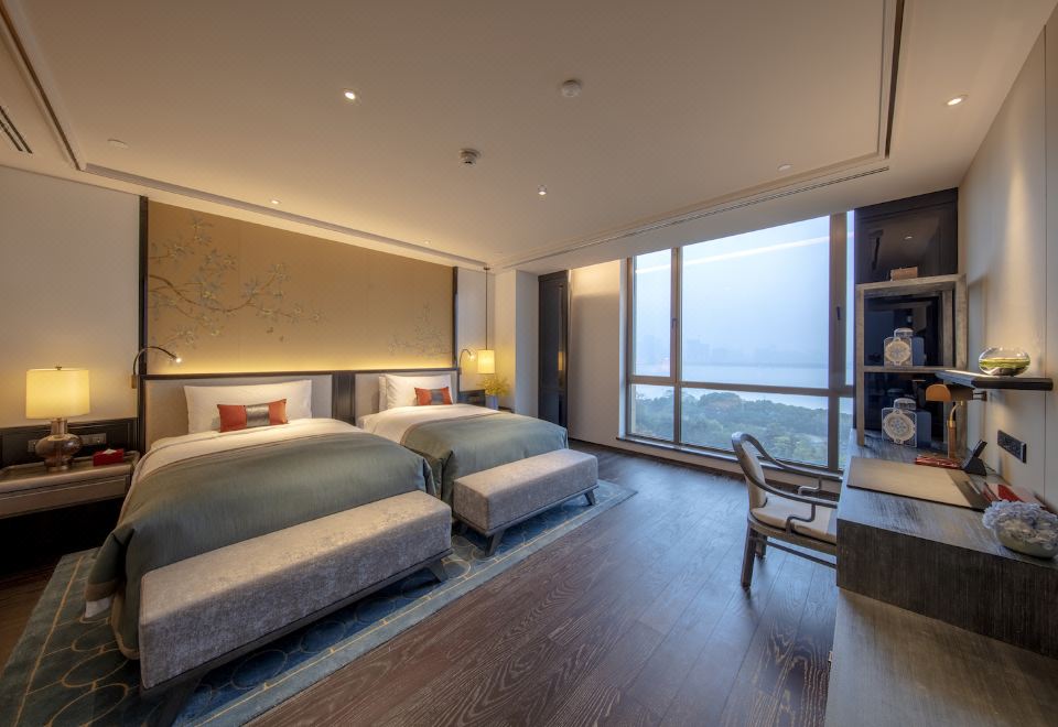 豪华江景双床房+一线大莲花江景