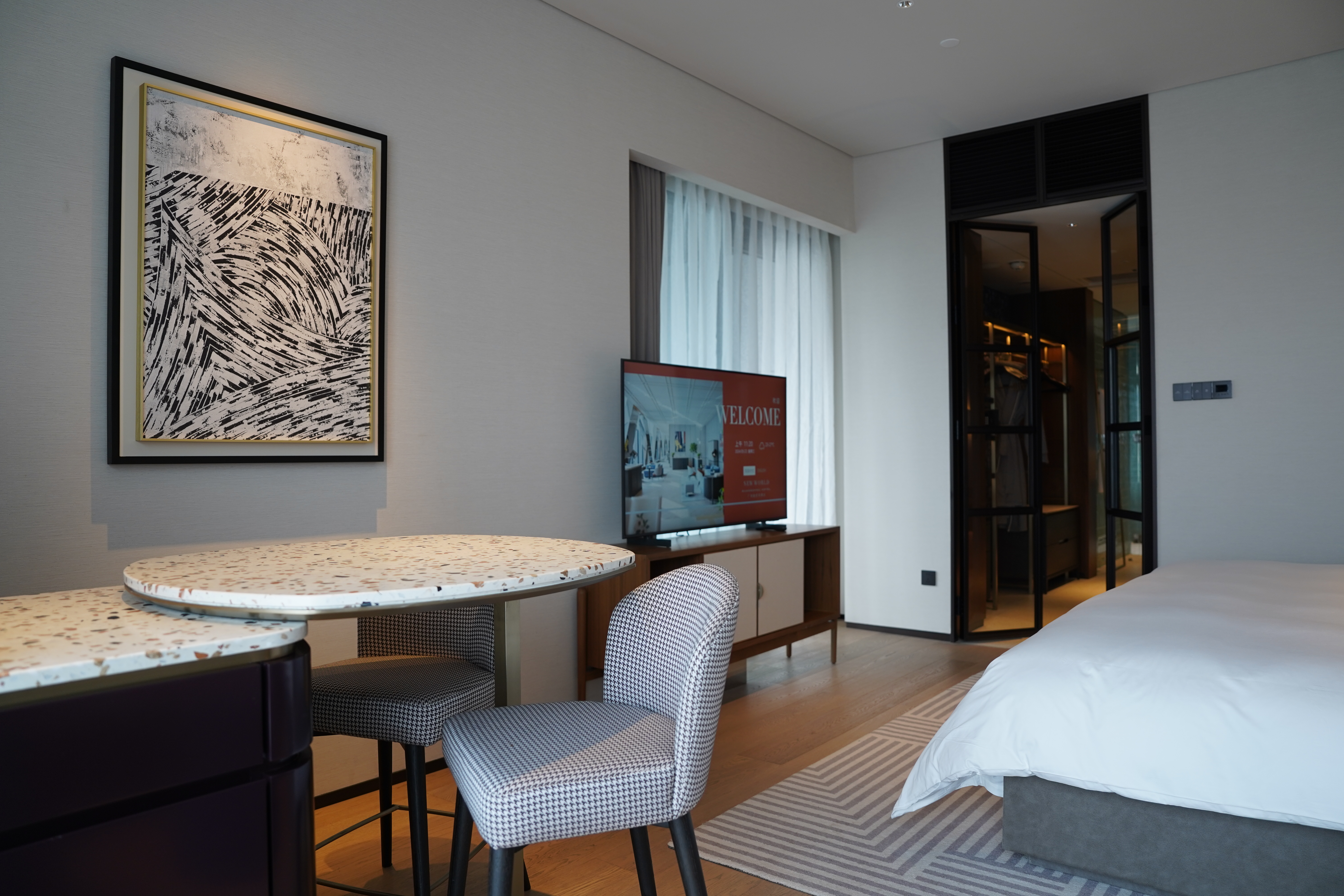 豪華庭院大床房（私享露臺+私享Coffee機+Minibar）