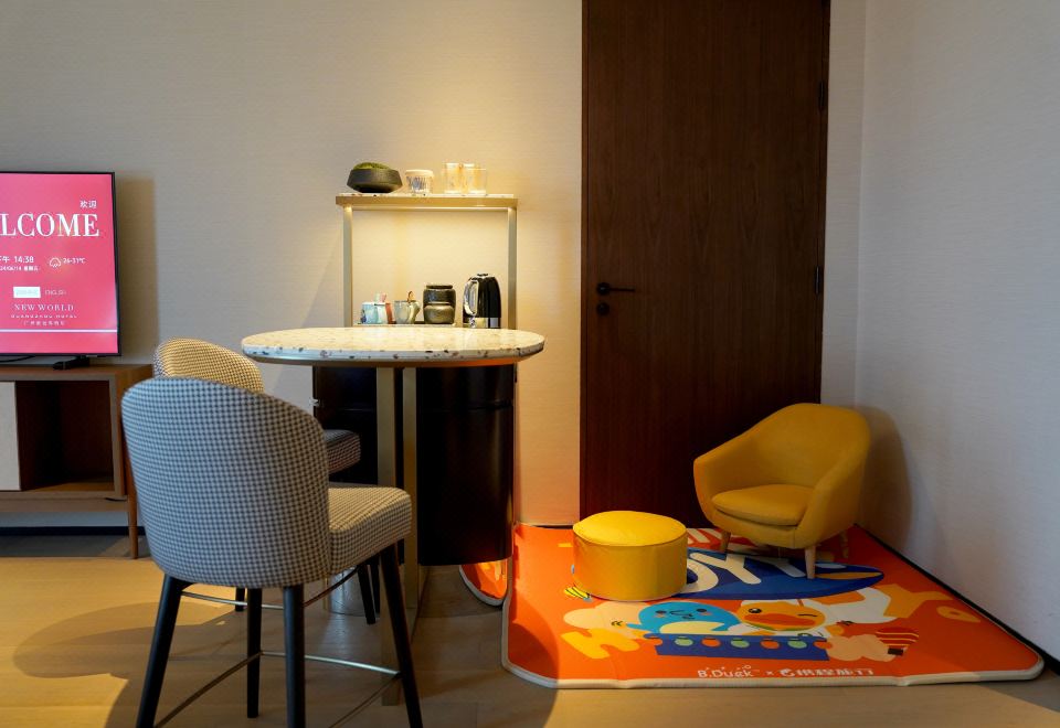 海底小纵队豪华大床房（小童游乐+Coffee机+Minibar）