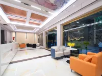 Contracted theme hotel Hotels in Luopingxian