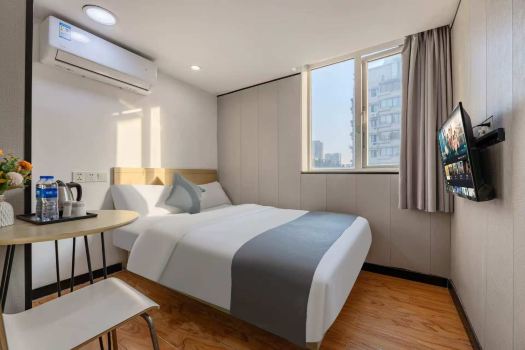 Yifang Hotel (Guangzhou Shangxiajiu Pedestrian Street Yong Qing Fang