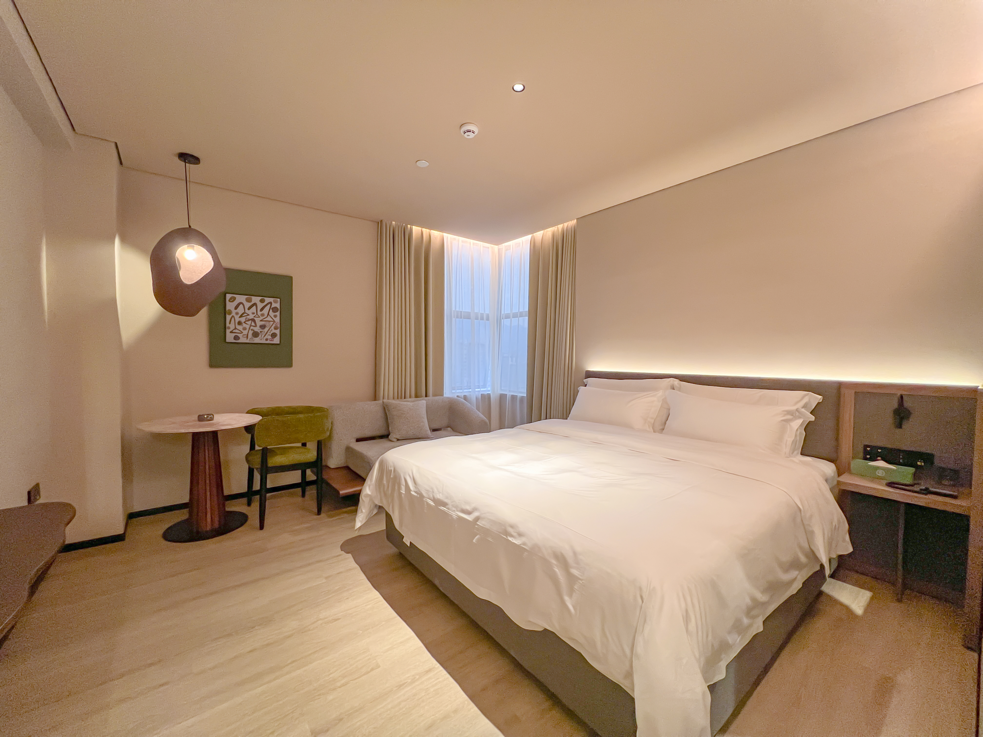 豪华大床房（安静/舒适/逸梦+零压舒眠床垫）