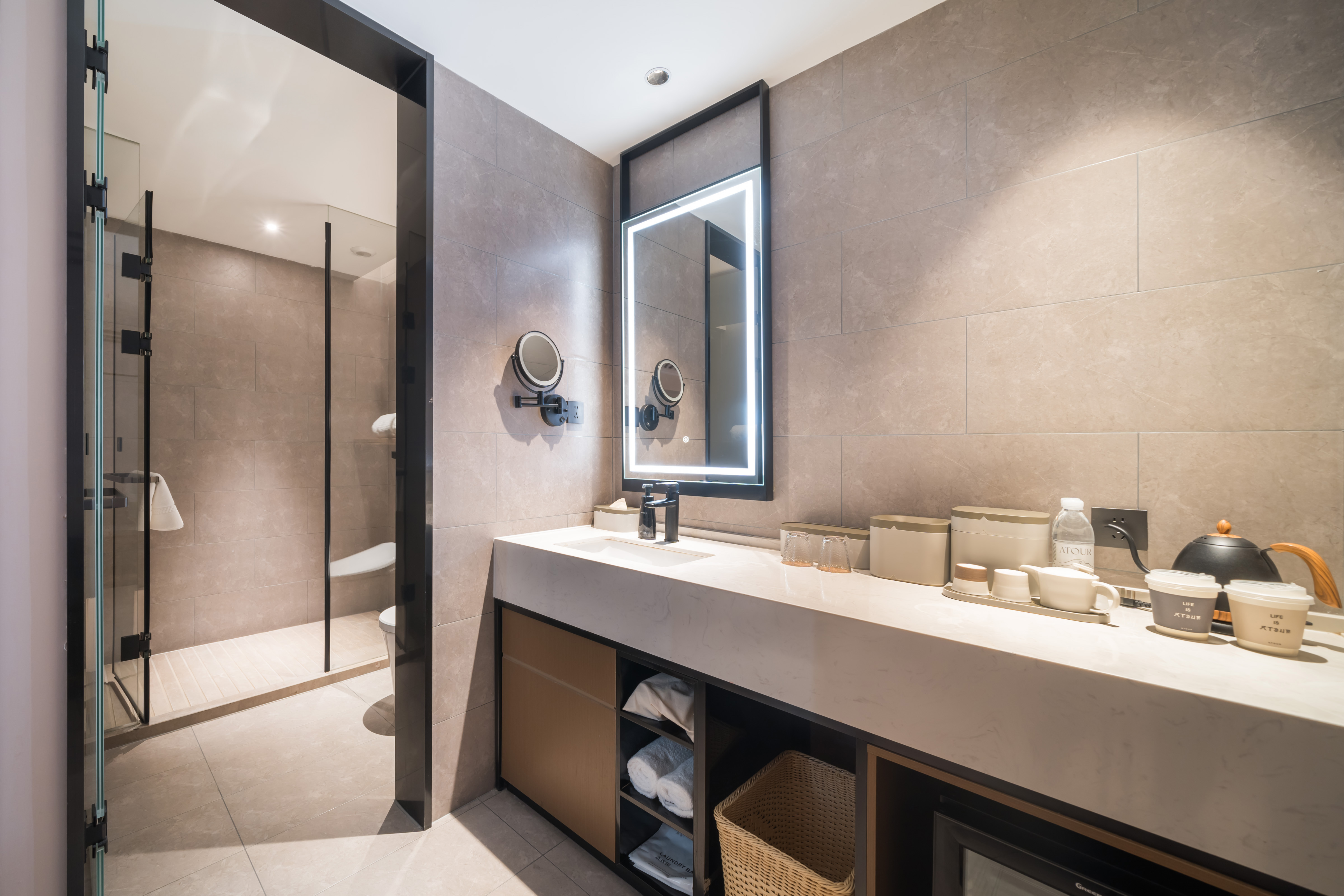 高级大床房（小冰箱+全屋智能+手机投屏）