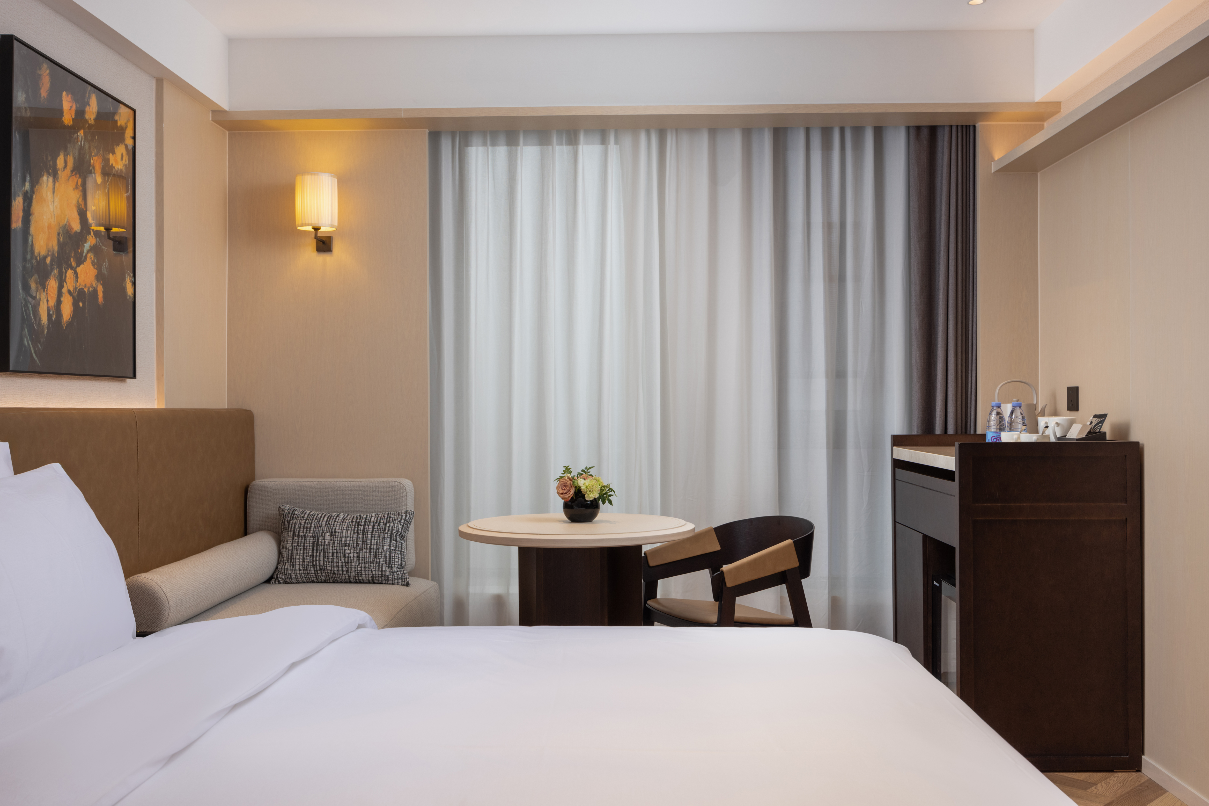 高级大床房（零压床垫+徕芬吹风机+小冰箱）