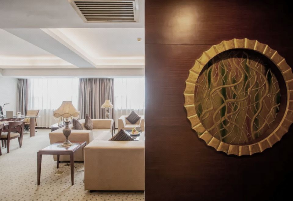 Jinling Yuntai HotelExecutive Deluxe Suite