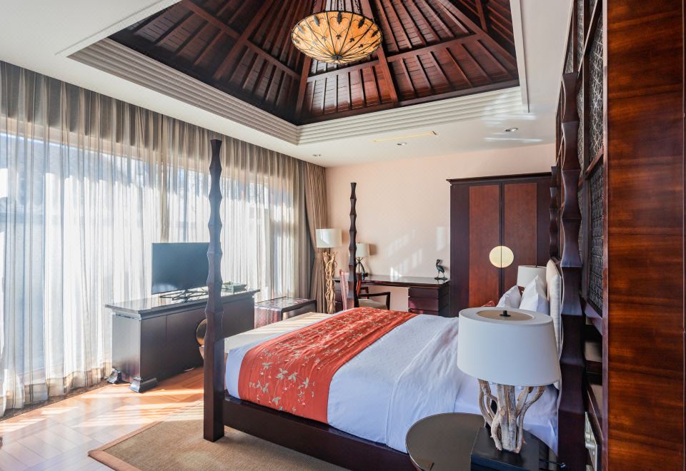 三臥三衞大單泡池6人別墅