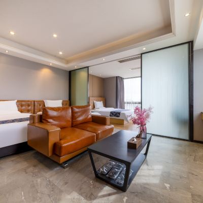 尊榮遠景家庭三床套房（自帶廚房和洗衣機） 諾盟國際公寓（廣州北京路捷登都會店）優惠