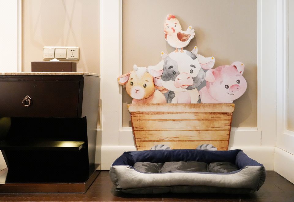 WUXI TAIHU HOTELGuestroom - Courtyard-View