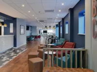 Travelodge Melksham 멜크샴 호텔