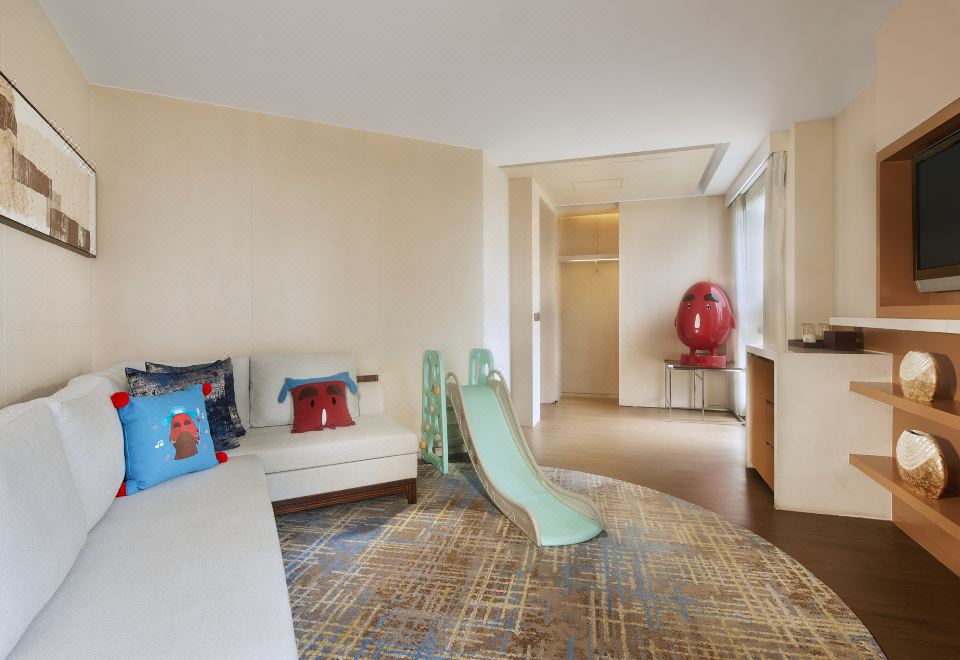 赤小宝主题套房