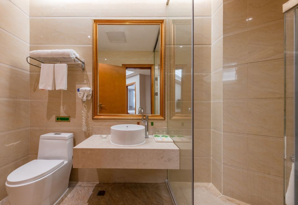 家庭套房（悠閑功夫茶具+靜音床墊）