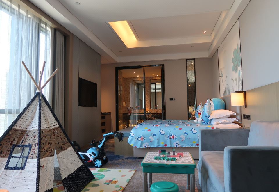 Courtyard by Marriott Hangzhou XiaoshanDoraemon Theme Family Room