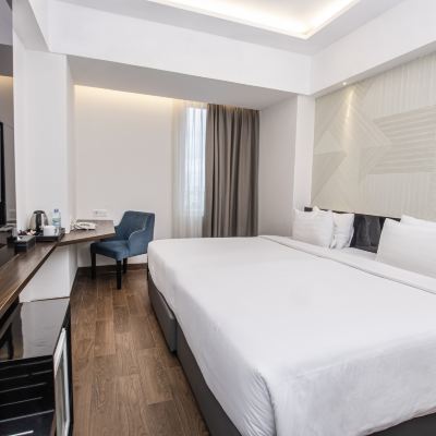 豪華荷里活 金色鬱金香伊薩索馬卡薩酒店優惠