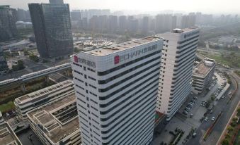 Yishang Hotel (Shaoxing North Station China Textile City Cross-border E-commerce Industrial Park)