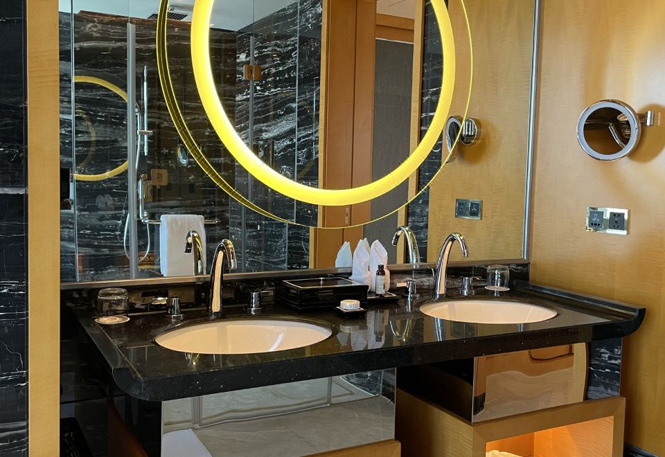 行政至尊海湾全景套房