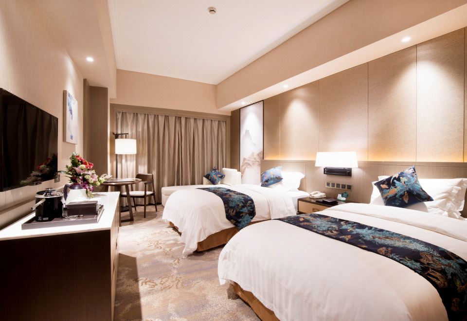 Pine City Hotel ShanghaiDeluxe Twin Room (2 beds)