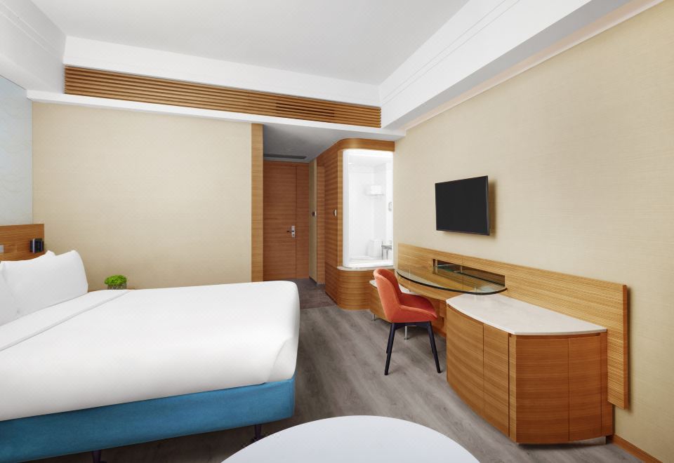 高级城景特大床客房 - 低座