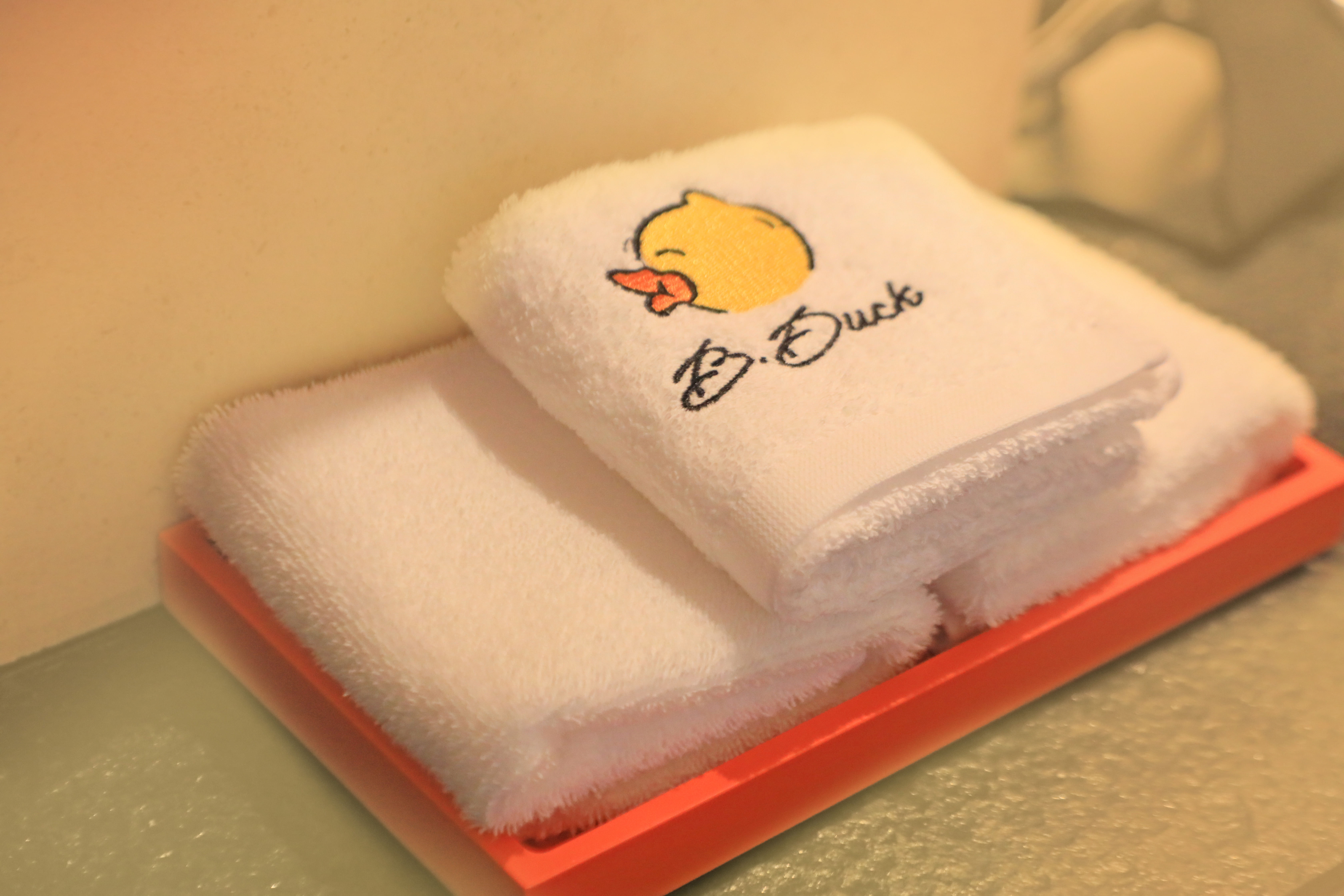 小黄鸭主题湖景套房