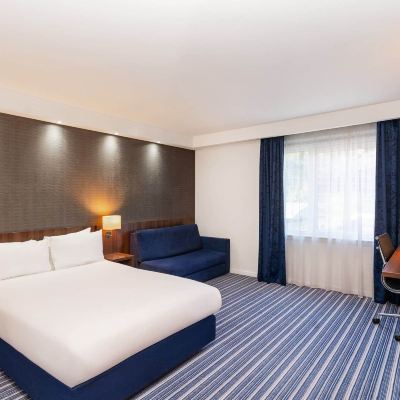 標準雙人間 智選假日劍橋達克斯福德M11高速公路10號岔口酒店優惠