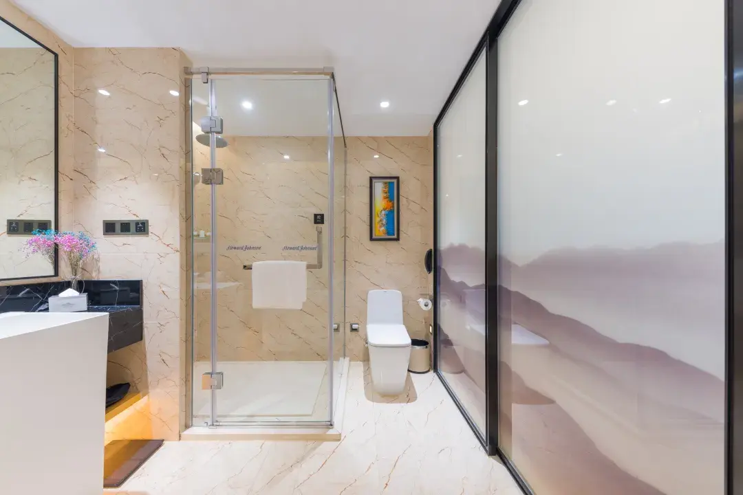 Howard Johnson Leonora Plaza ShanghaiComfort Triple Room