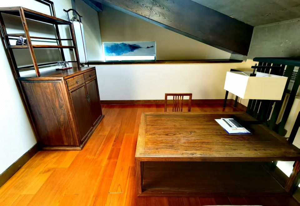 Hangzhou Shusheng Longjing HotelDeluxe Family Loft Suite - 2-Bedroom (Floor Heating)