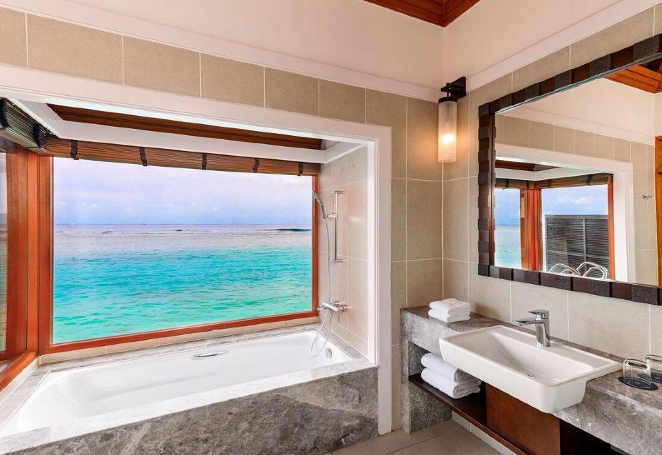 3晚海島小屋+2晚水上別墅（帶泳池）