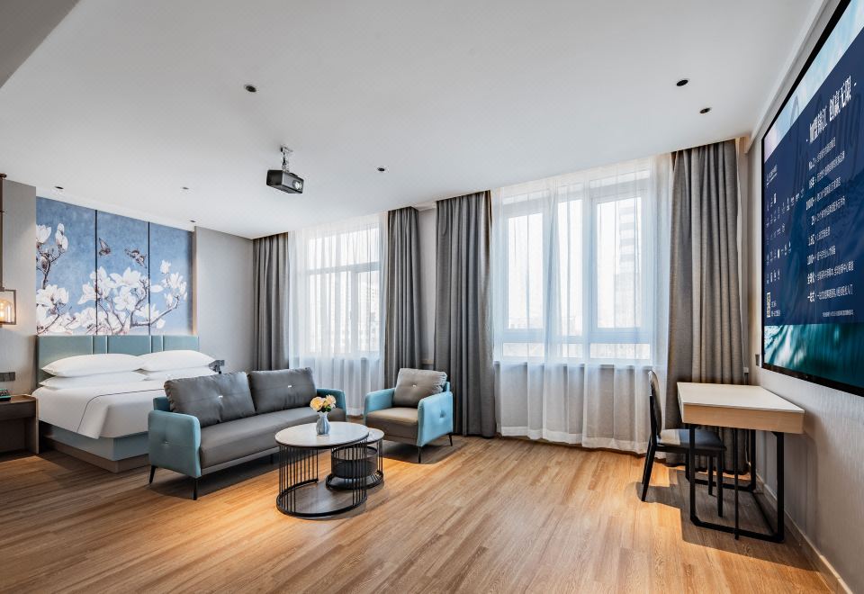 Audio-Visual Delight Quiet Elegance Double Bed Room