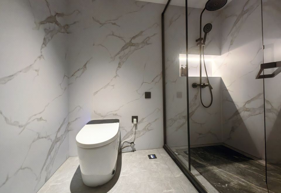 ZHONG YINTIANYI HOTEL Guestroom - City-View (2 Beds) (Window, Fridge)