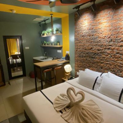 Studio Room Kupon Smile Hotel Danau Kota