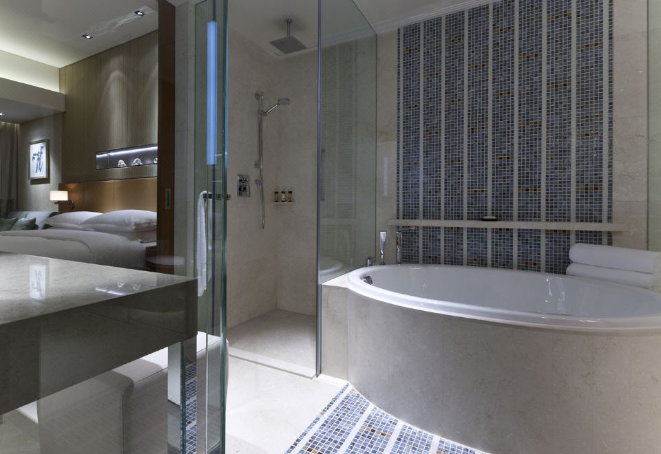 行政家庭套房（智能投屏）