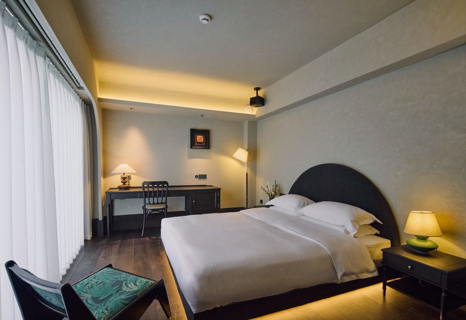 山景?观景大床房【公园景观+JBL音响投影+影视会员+高精棉床品+羽绒被+智能马桶】