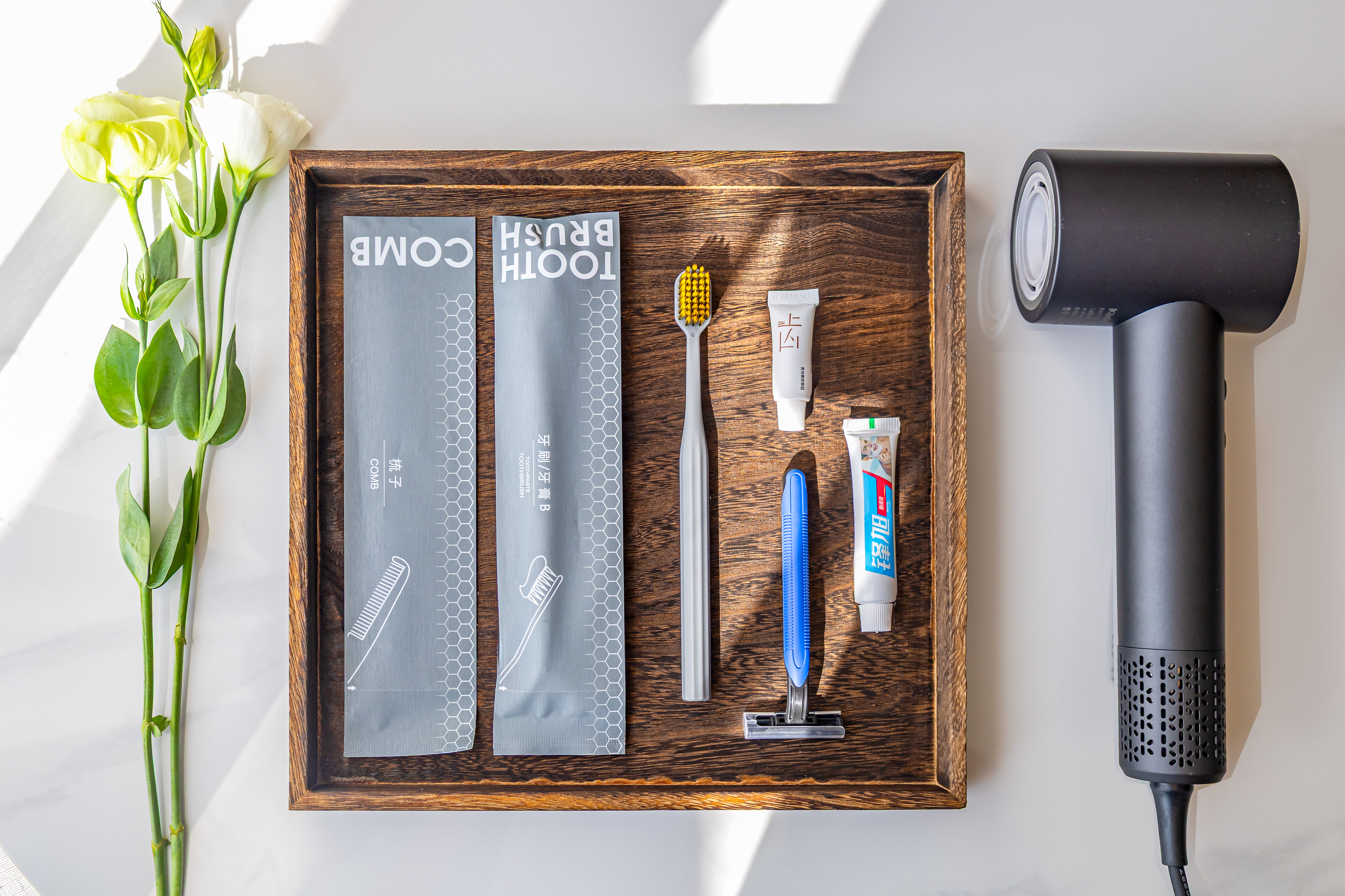 双倍松弛感·影音双床房『品牌投影仪+超大屏幕』