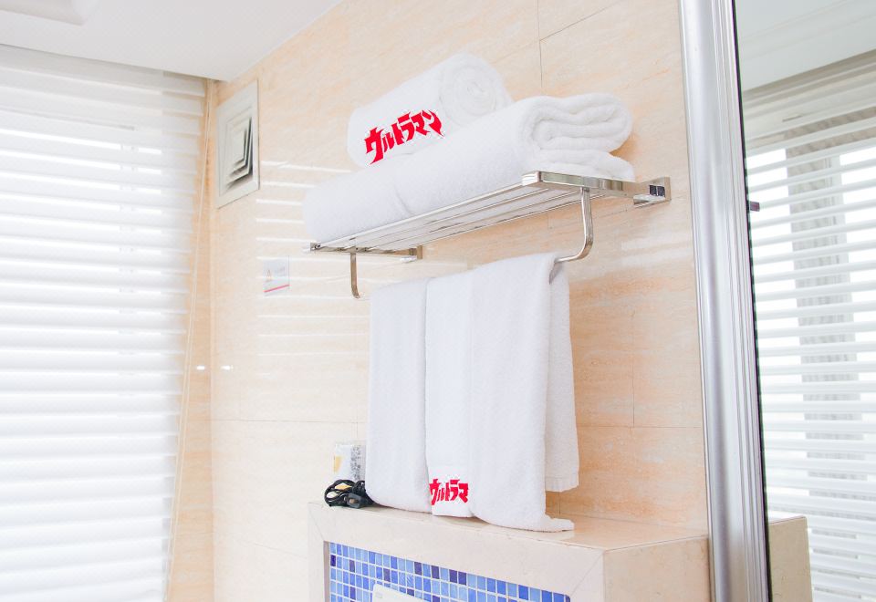 奥特曼主题公寓二居室亲子套房