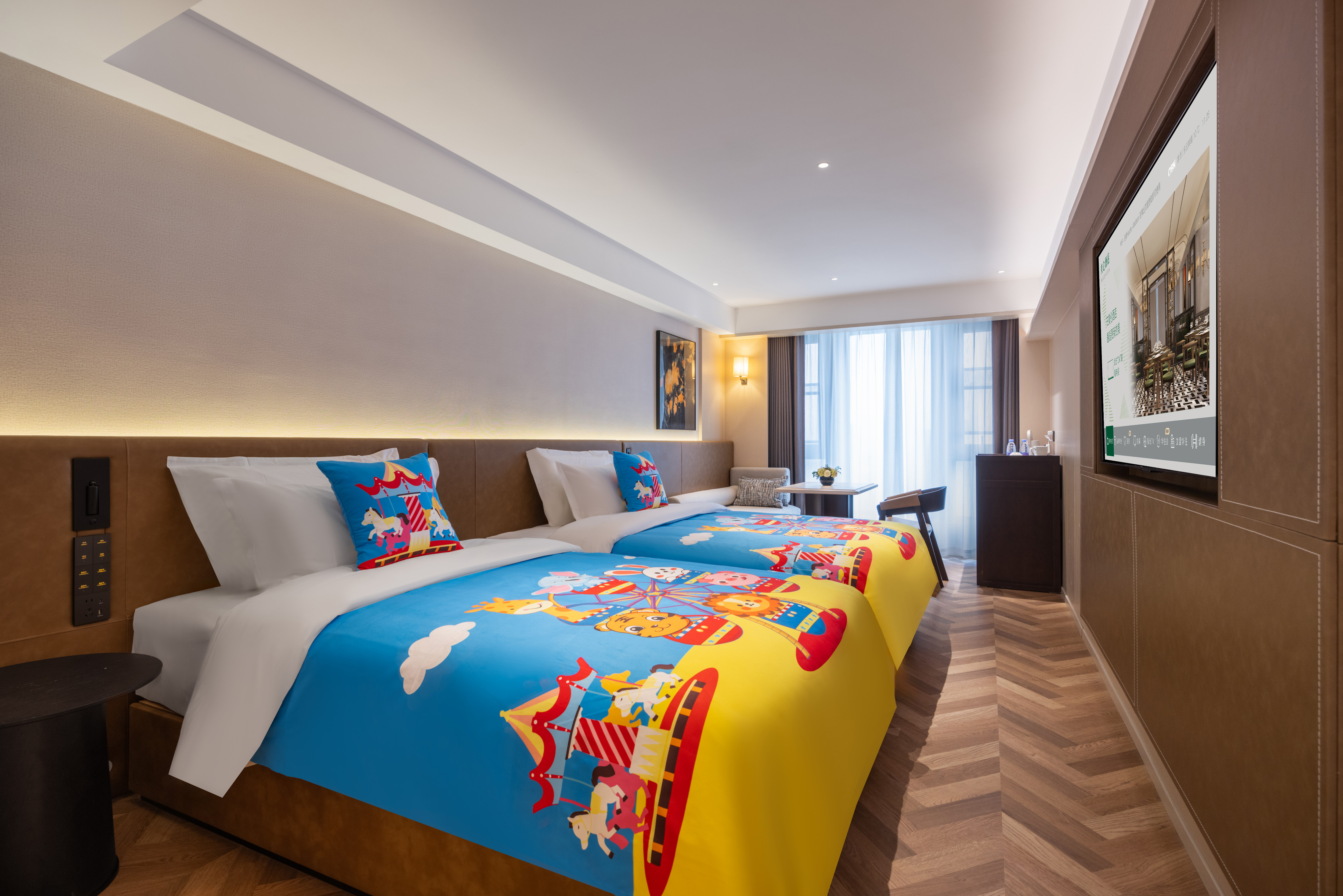 豪华双床房（零压床垫+徕芬吹风机+小冰箱）