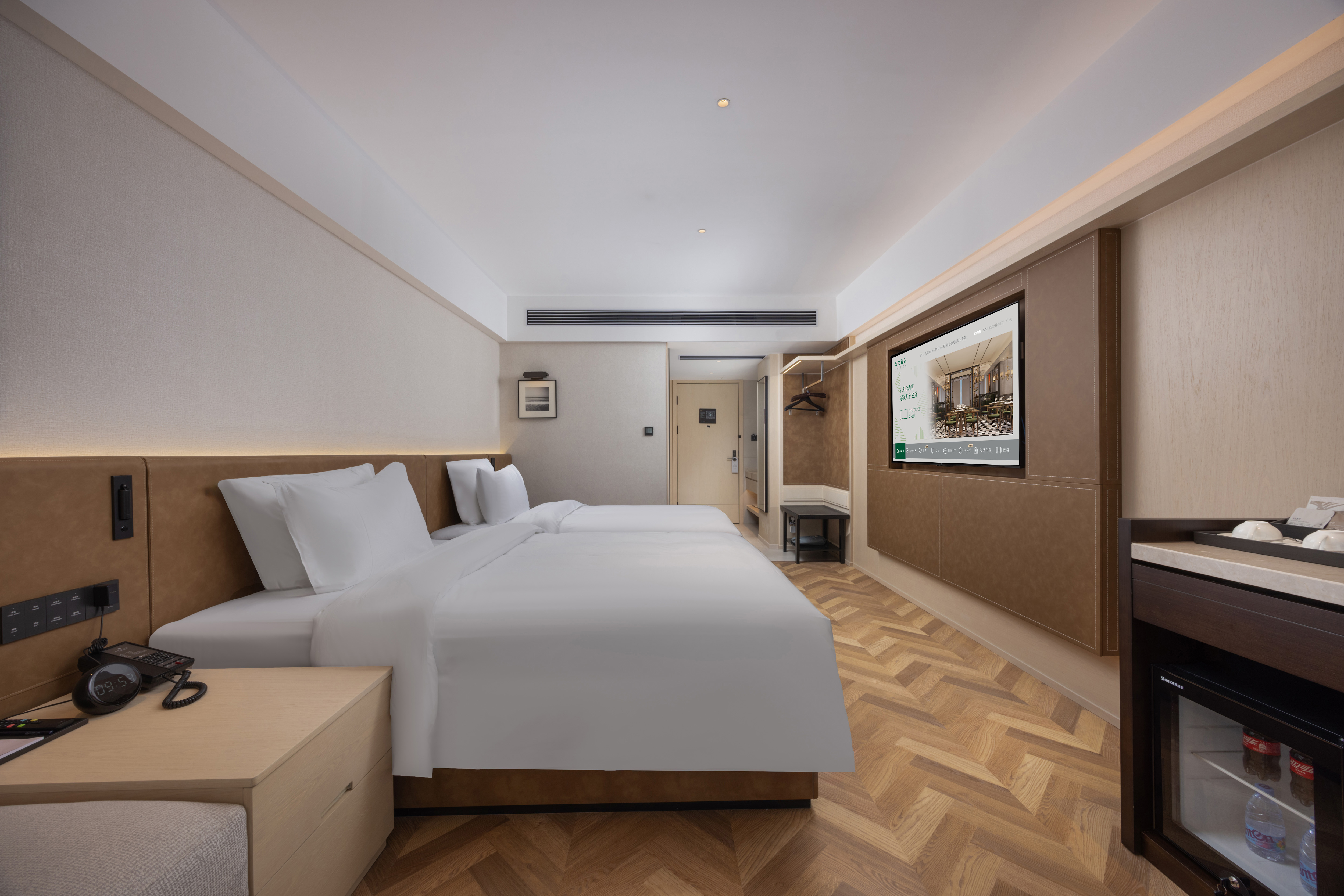 家庭房（零压床垫+徕芬吹风机+小冰箱）