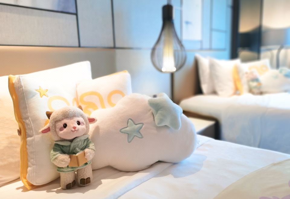 Sheraton Guangzhou Nansha HotelMiya's Sweet Cloud Whisper Themed Twin Room