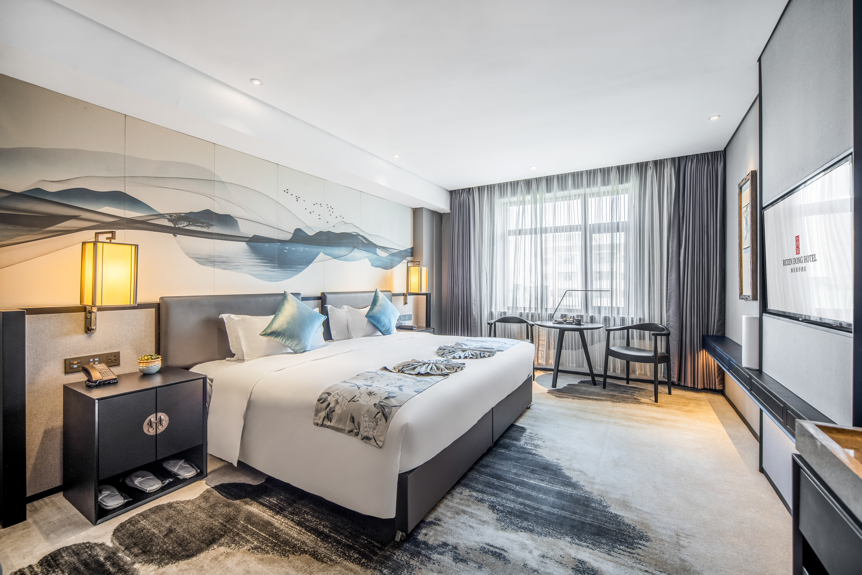 豪华家庭房（零圧床垫+温润加湿器+手机投屏+梳化床）